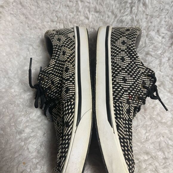 Twisted Black and Cream Geometric Patterned men’s Sneakers SZ11M - Picture 7 of 10